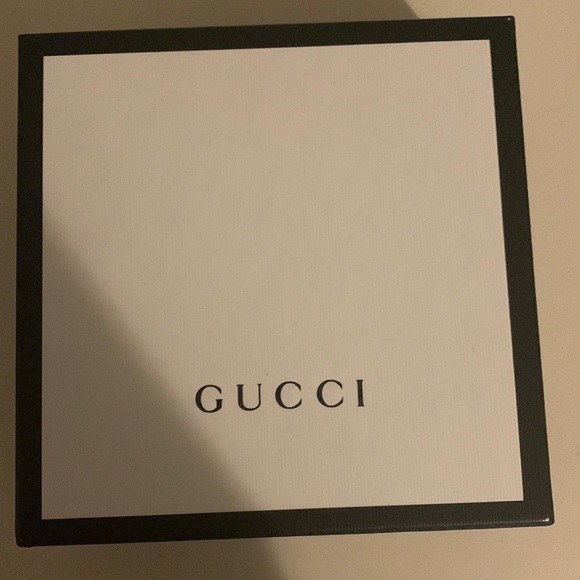 Classic Women’s Black Gucci Belt